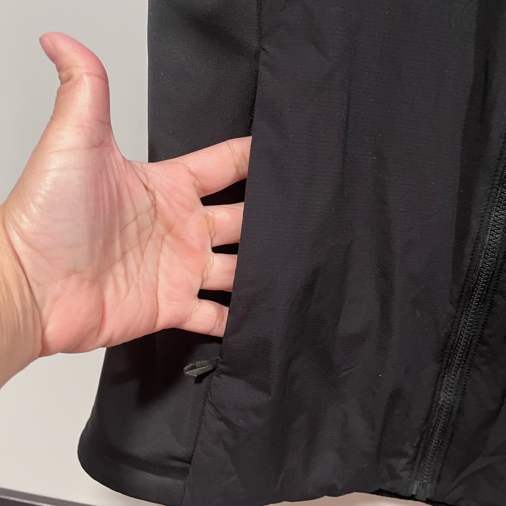 Arc'teryx Atom LT Vest Black Corporate Logo 'Cre 2.0' Outdoors Hiking - SZ Small - Picture 3 of 11